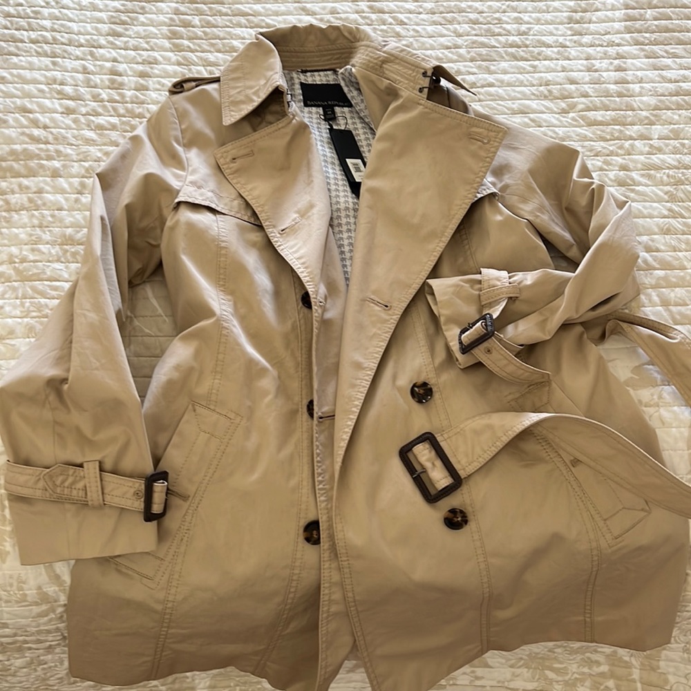 NWT Banana Republic trench coat size PM tailored jacket
